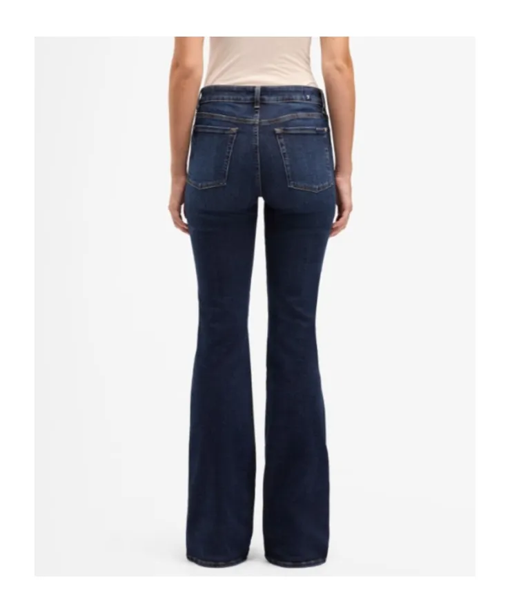 The Leggy Bootcut In Slim Illusion