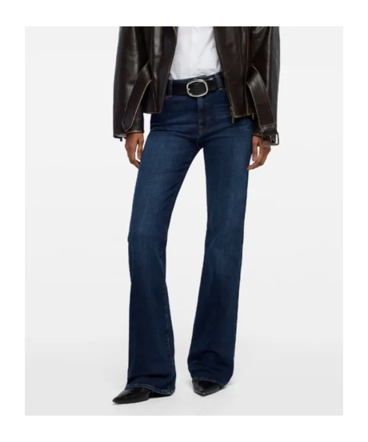 The Leggy Bootcut In Slim Illusion