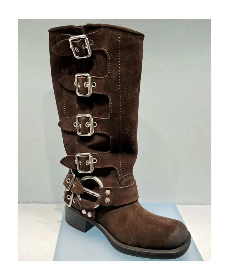 Logo-Engraved Buckle-Detailed Block-Heeled Boots