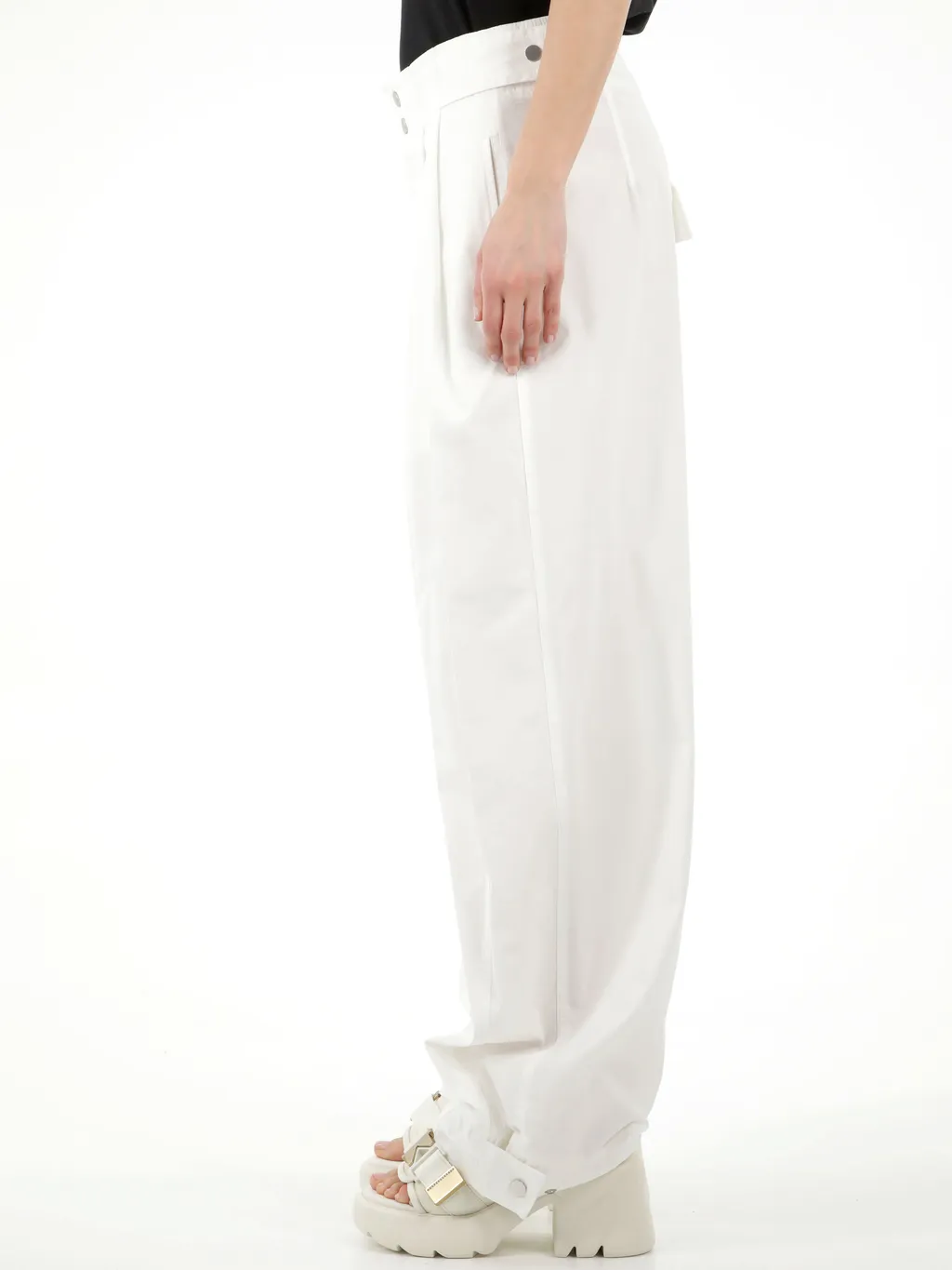 Mid-Rise Trousers
