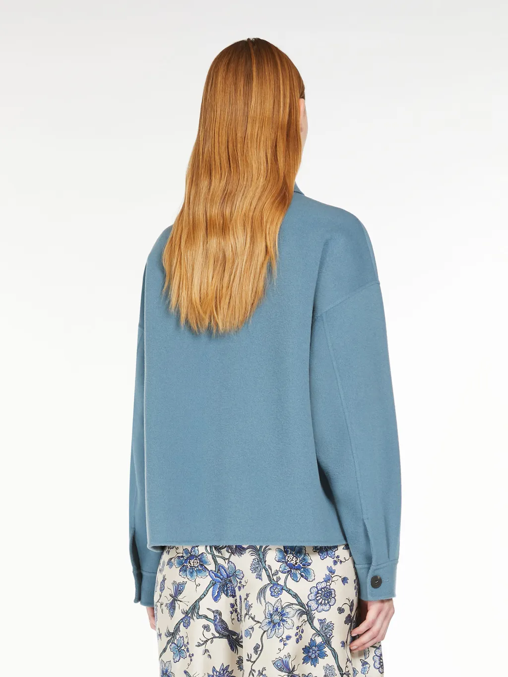 Buttoned Long-Sleeved Jacket