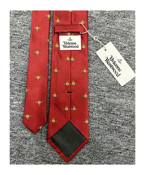 Pointed Tie