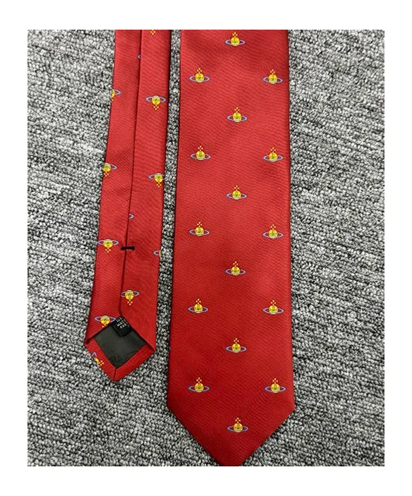 Pointed Tie