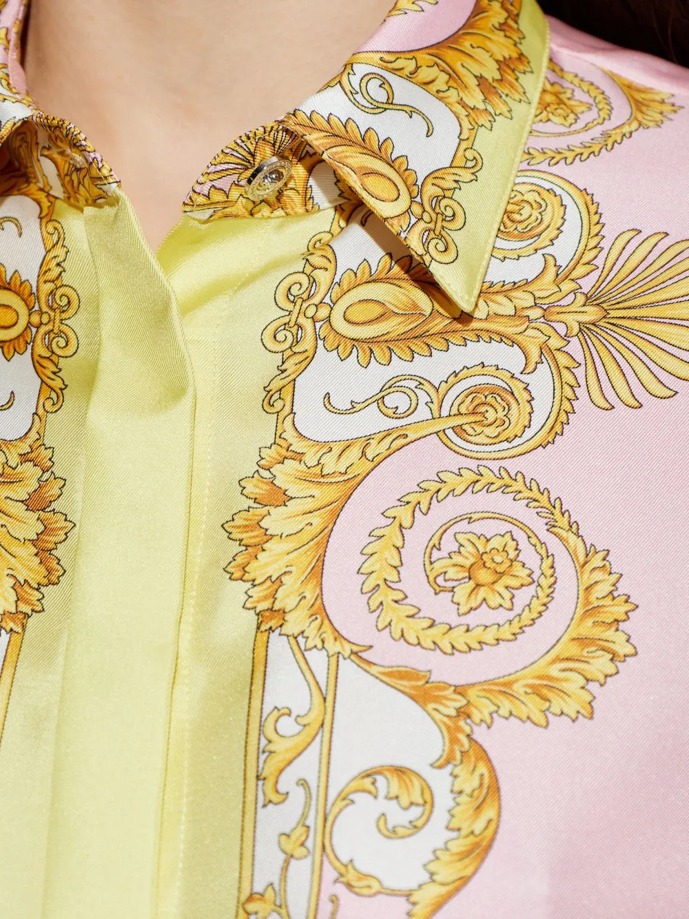 Pattern-Printed Long-Sleeved Shirt