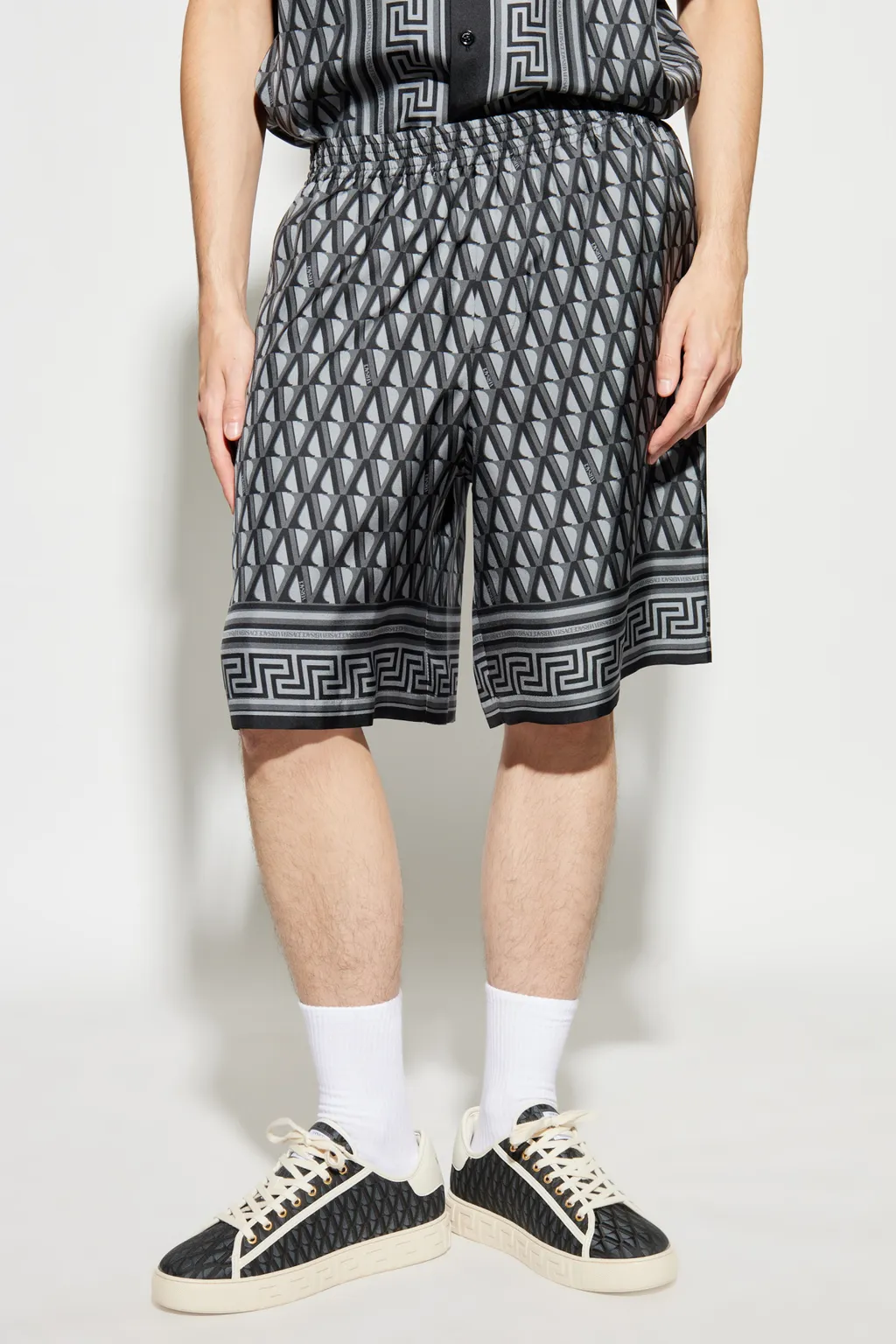 Pattern-Printed Elasticated Waistband Shorts