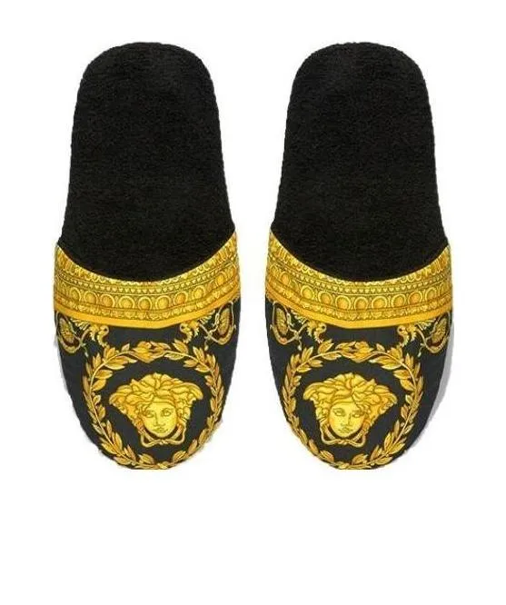 Medusa Printed Flat Slippers