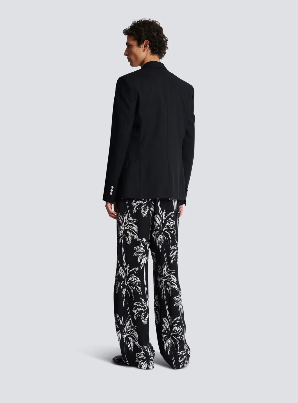 Single Breasted Tailored Blazer