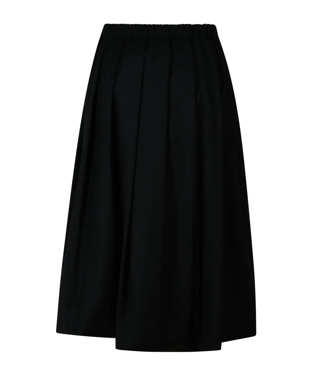 Elasticated Waistband Pleated Skirt