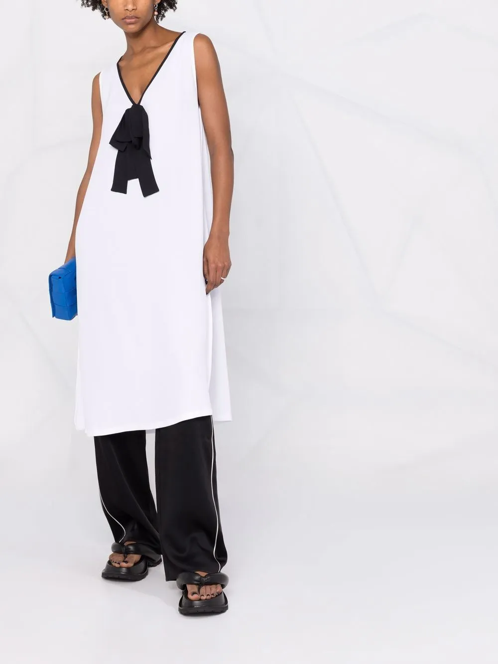 Bow-Detailed V-Neck Sleeveless Long Top