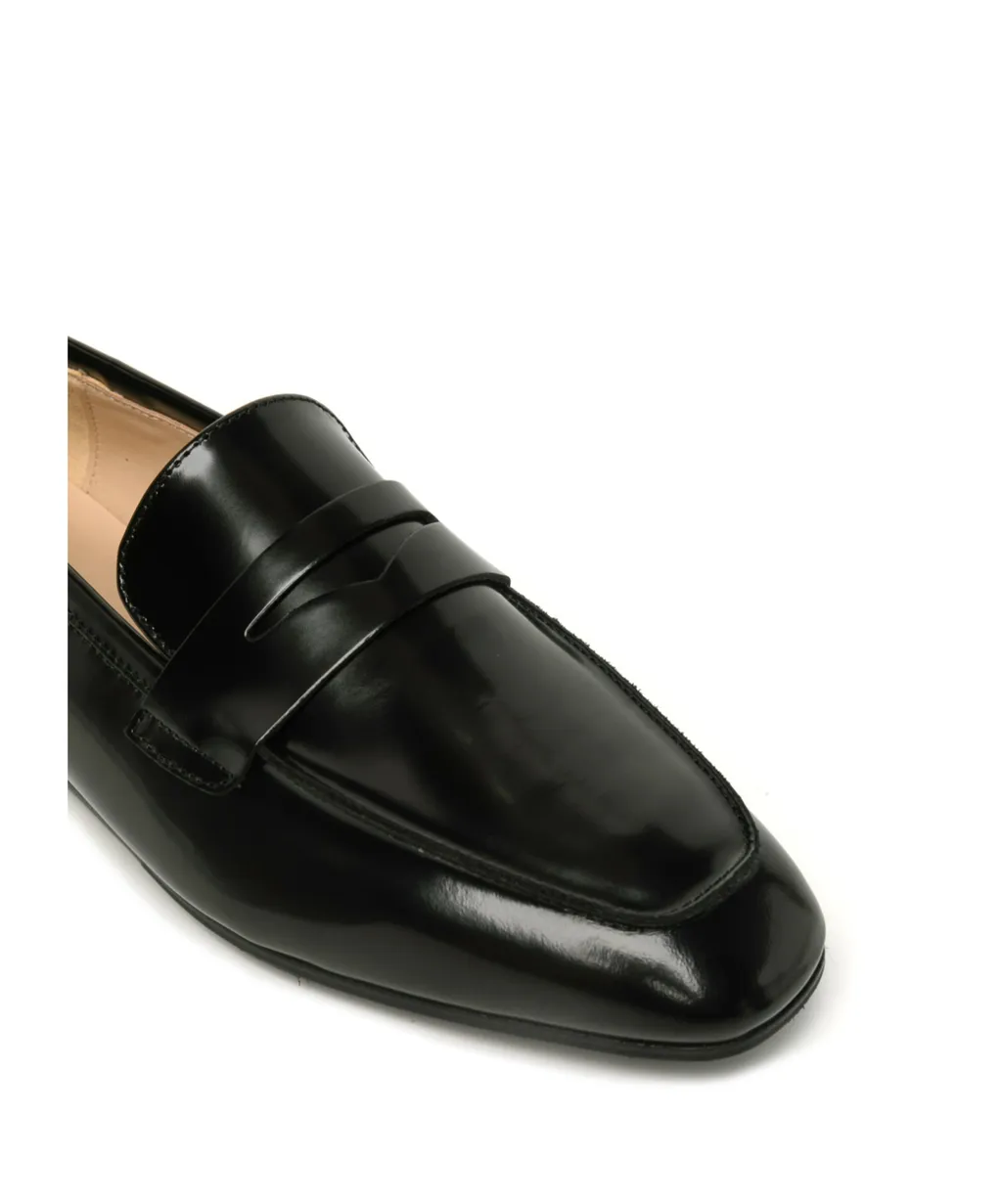 Logo Round-Head Loafers