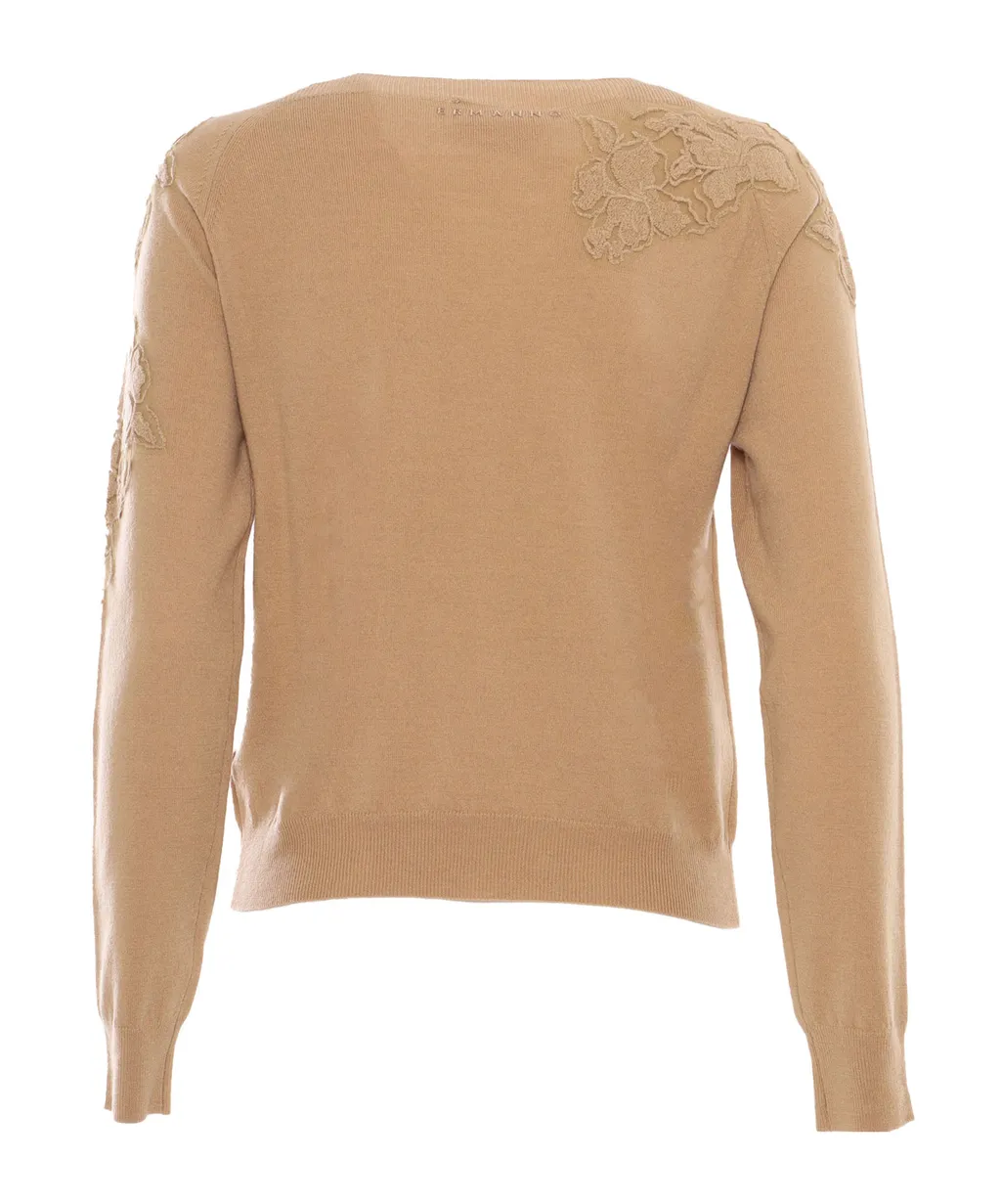 Long-Sleeved Pullover