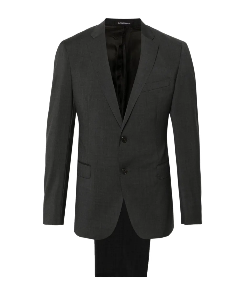 Long-Sleeved Suit
