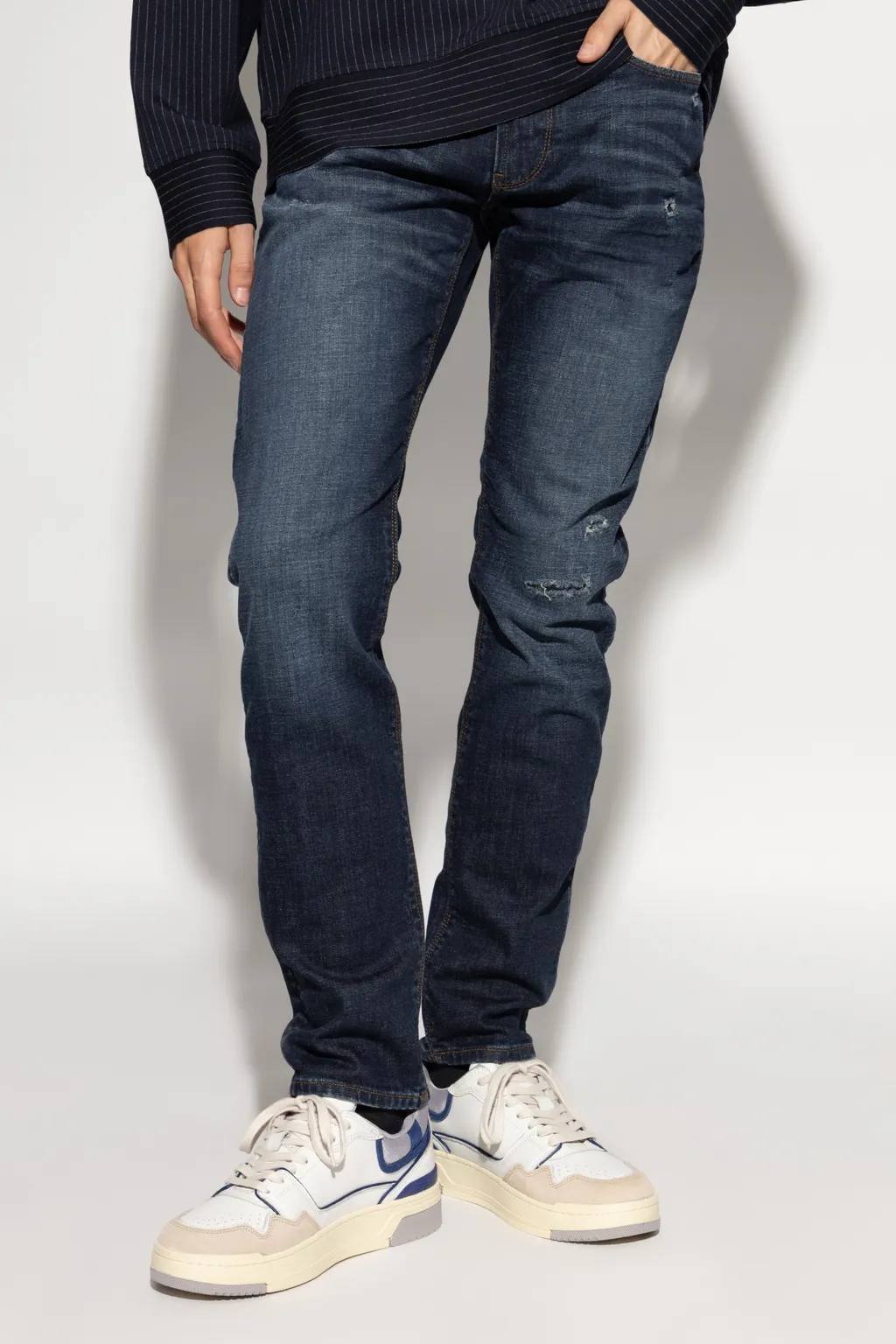 J06 Slim Fit Jeans