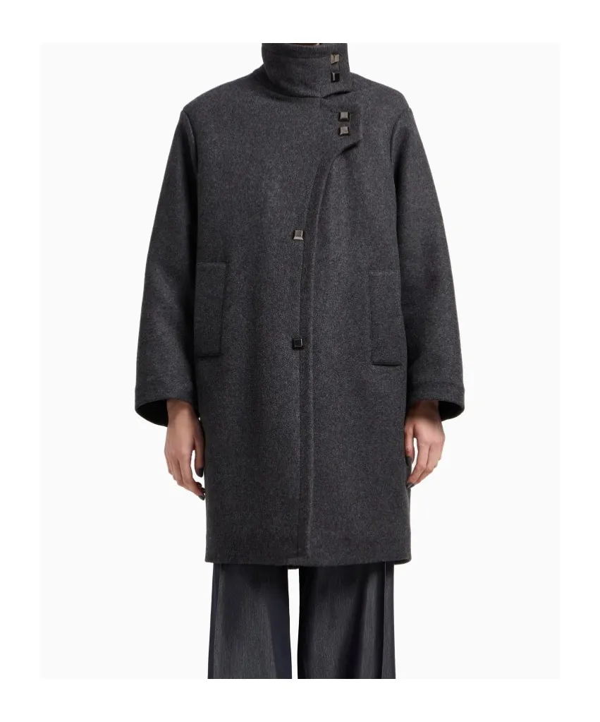 Button-Fastening Coat