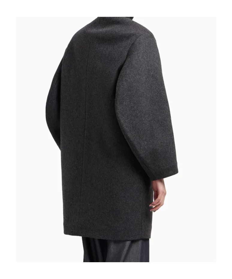 Button-Fastening Coat