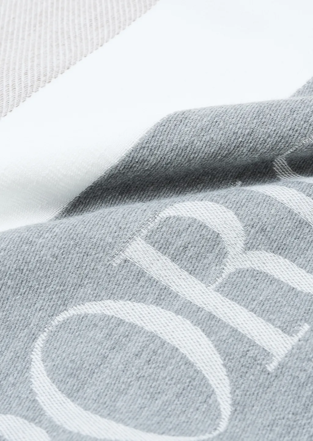 Logo-Jacquard Fringed Scarf