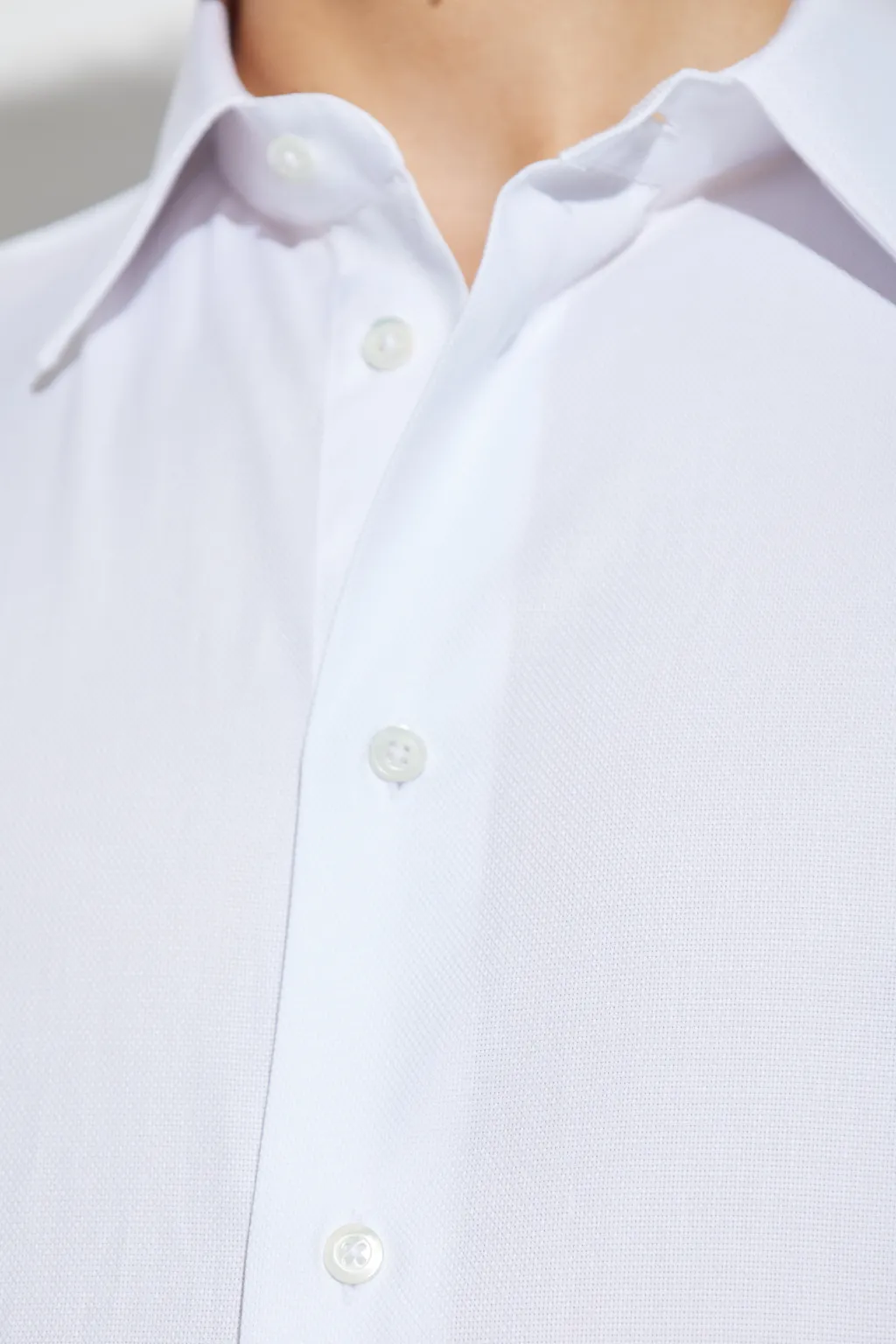 Button-Up Long-Sleeved Shirt