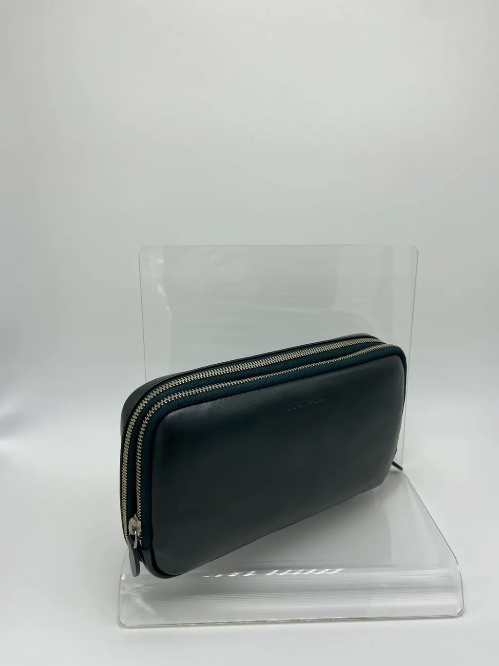 Zipper Clutch