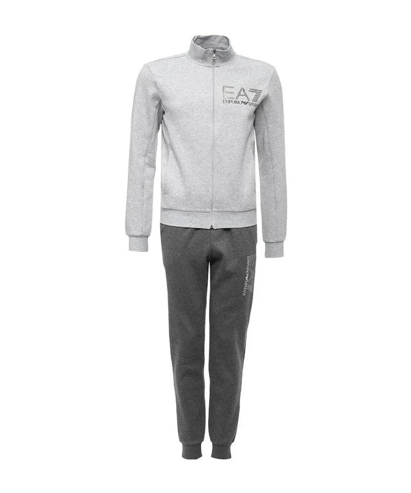 Logo Details Sports Suit