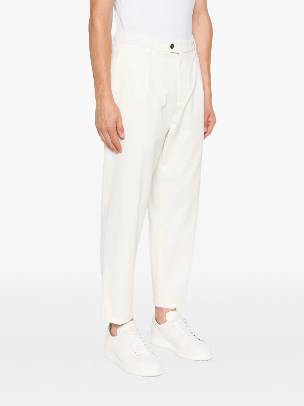Pleated Tapered Pants
