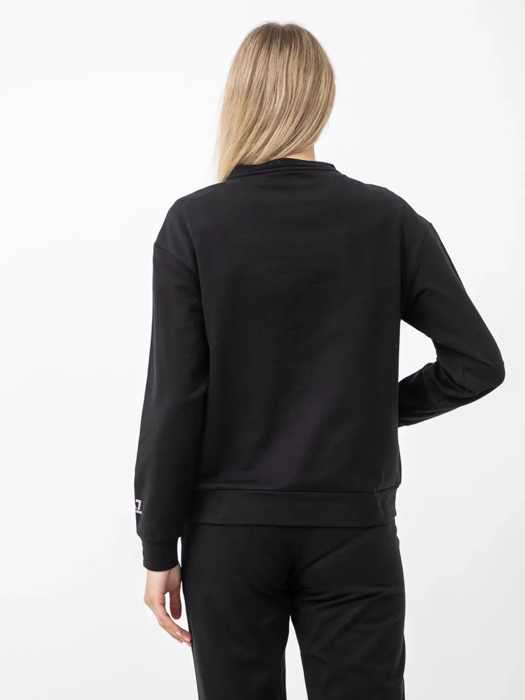 Round Collar Logo Sweater