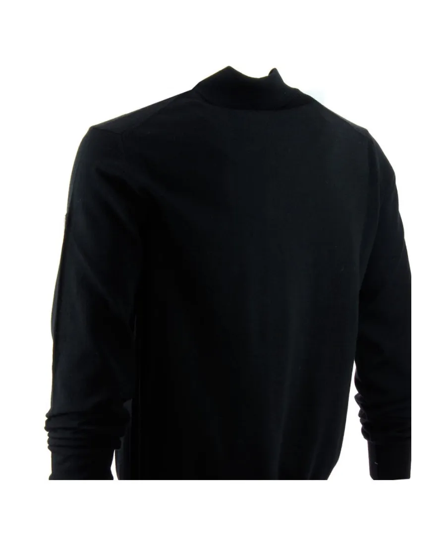 Long-Sleeved Pullover