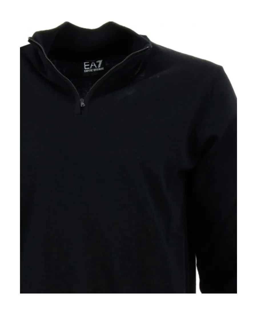 Long-Sleeved Pullover