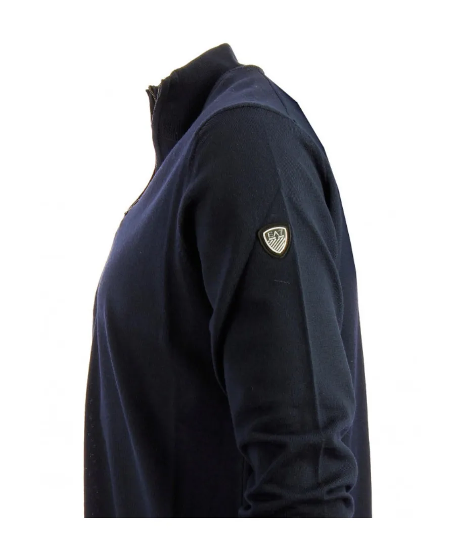 Long-Sleeved Pullover
