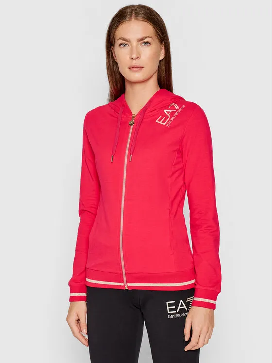 Logo Details Sports Suit