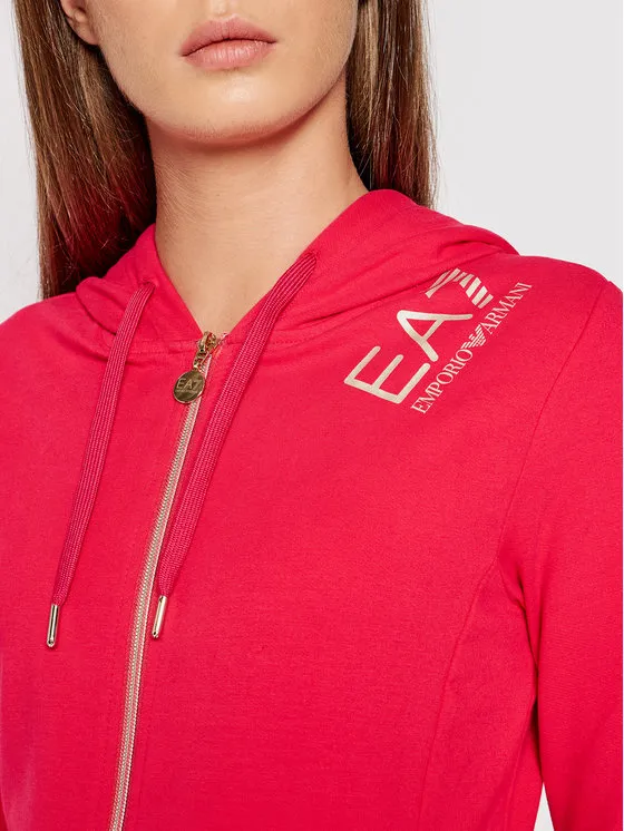 Logo Details Sports Suit