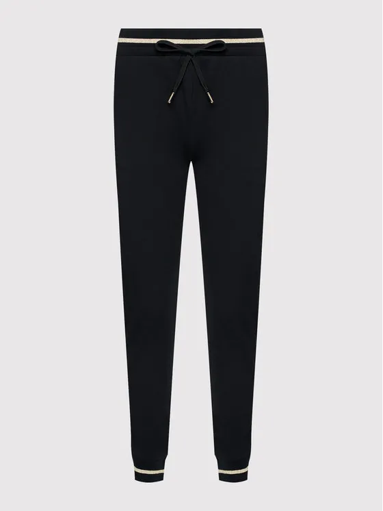 Logo Details Sports Suit