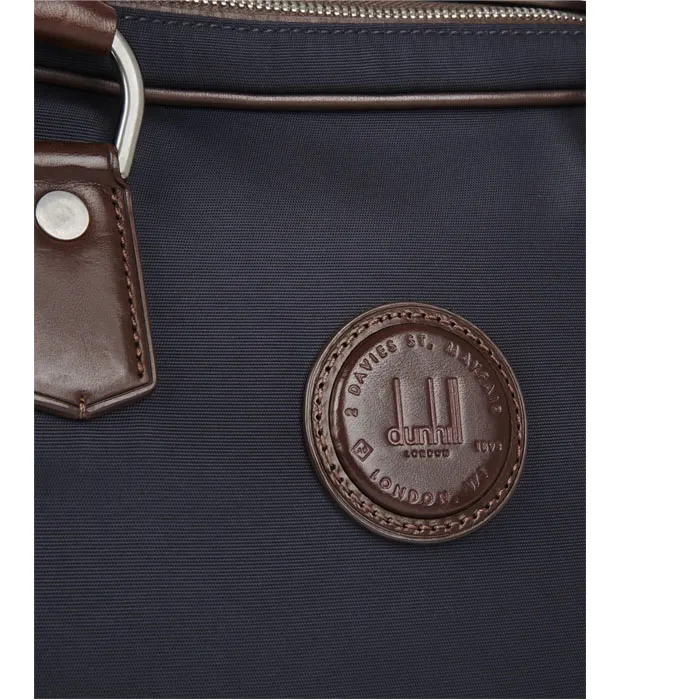 Logo Briefcase
