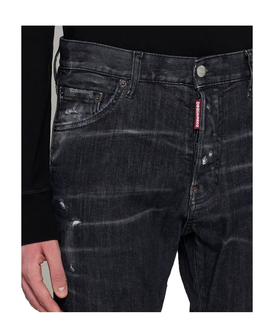 Distressed Straight Leg Jeans