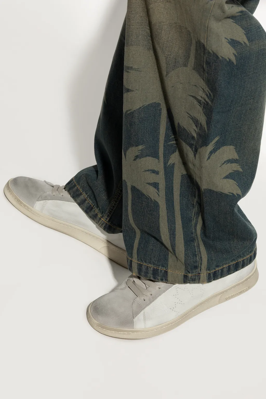 New Jersey Low-Top Sneakers