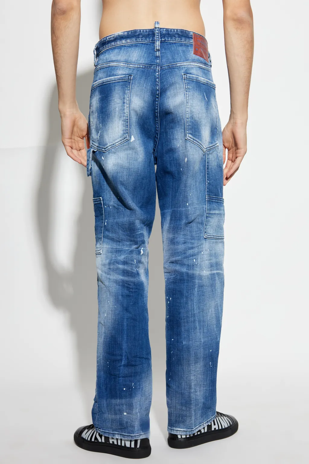 Loose-Fit Distressed Jeans