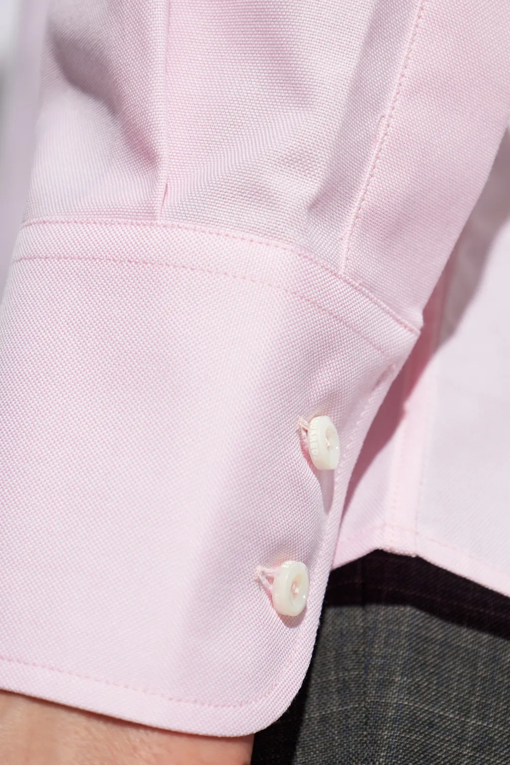 Long Sleeved Buttoned Shirt