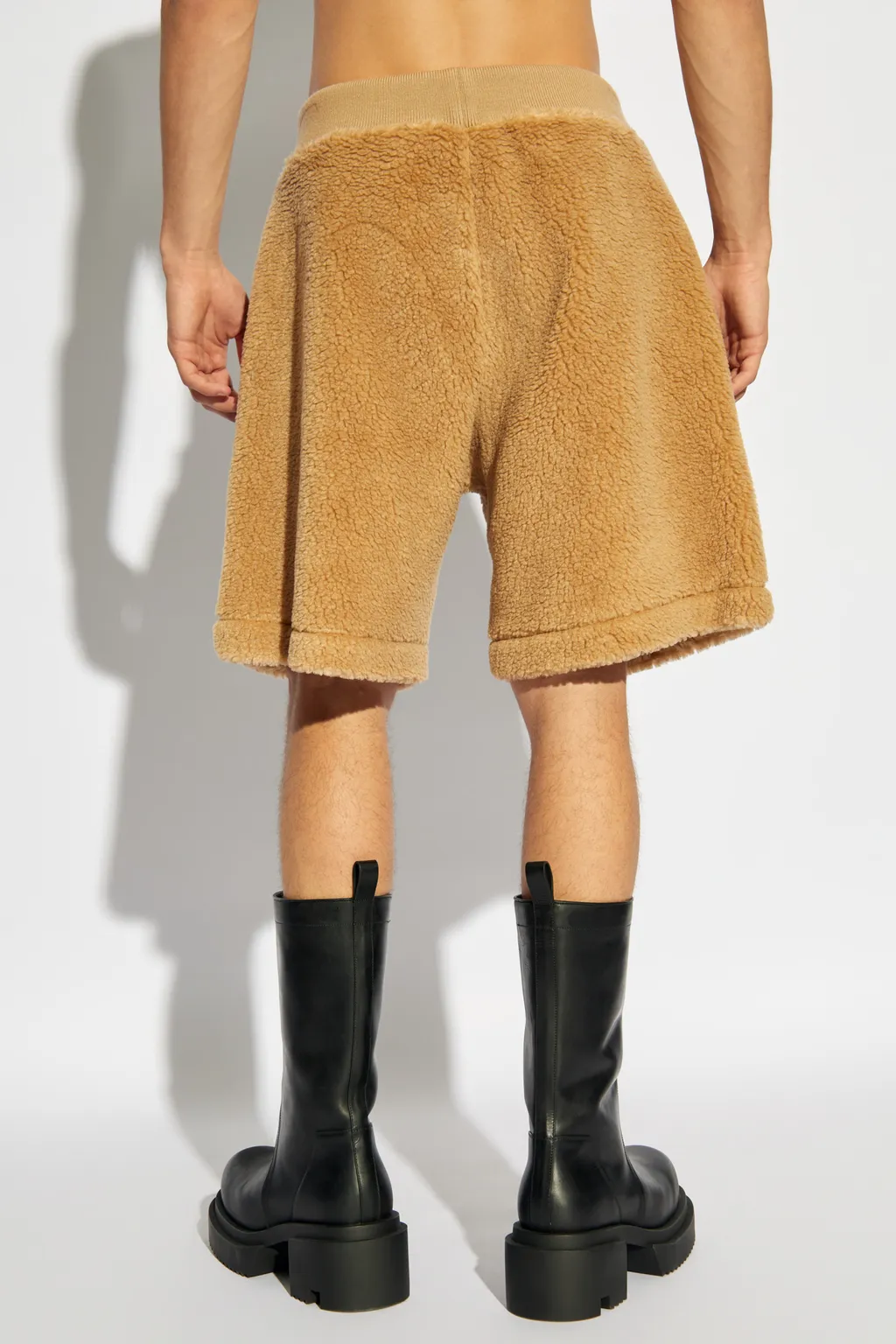 Elasticated-Waist Knee-Length Faux-Shearling Shorts