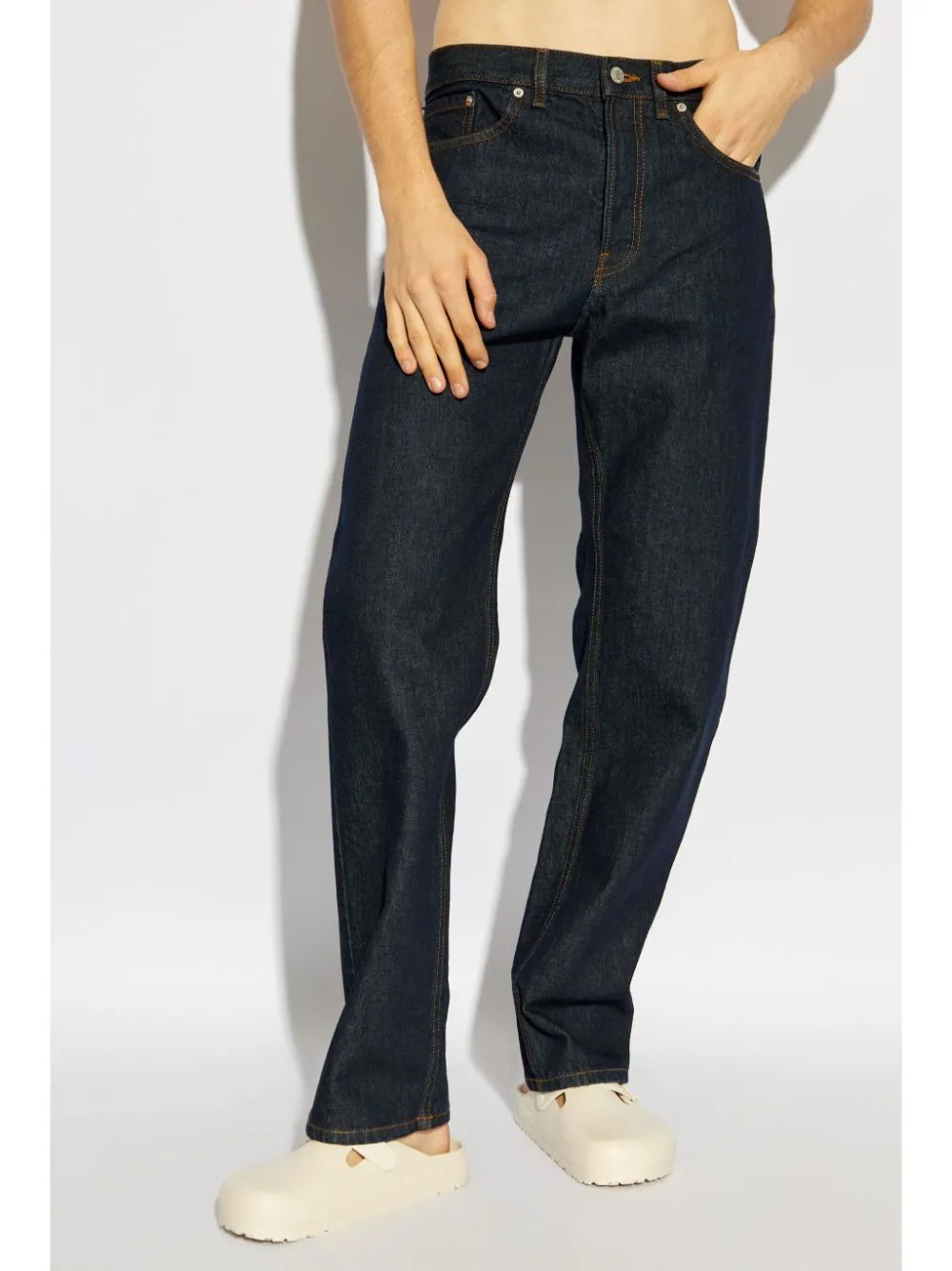 Belt-Loop Jeans