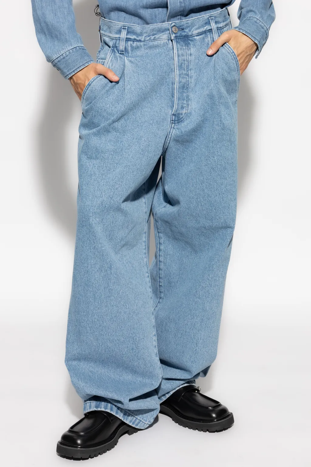 Belt-Loop Jeans