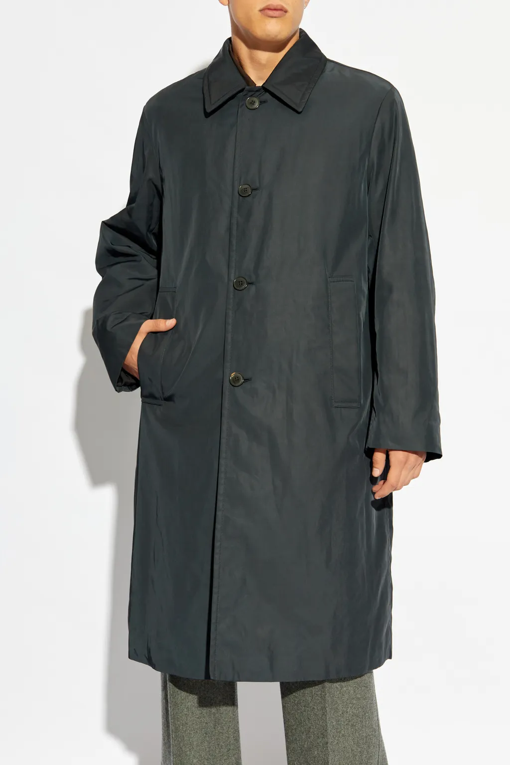 Long-Sleeved Windbreaker