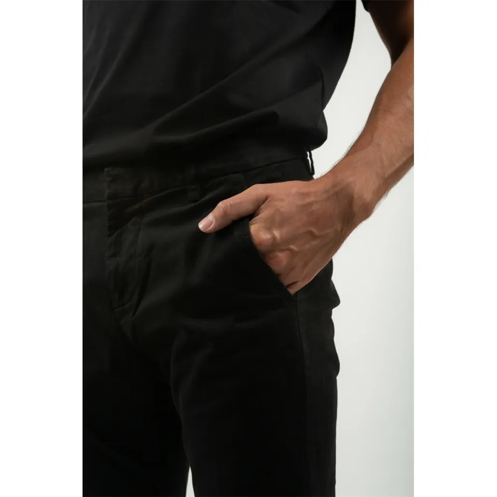 Slim Cut Stretched Chinos