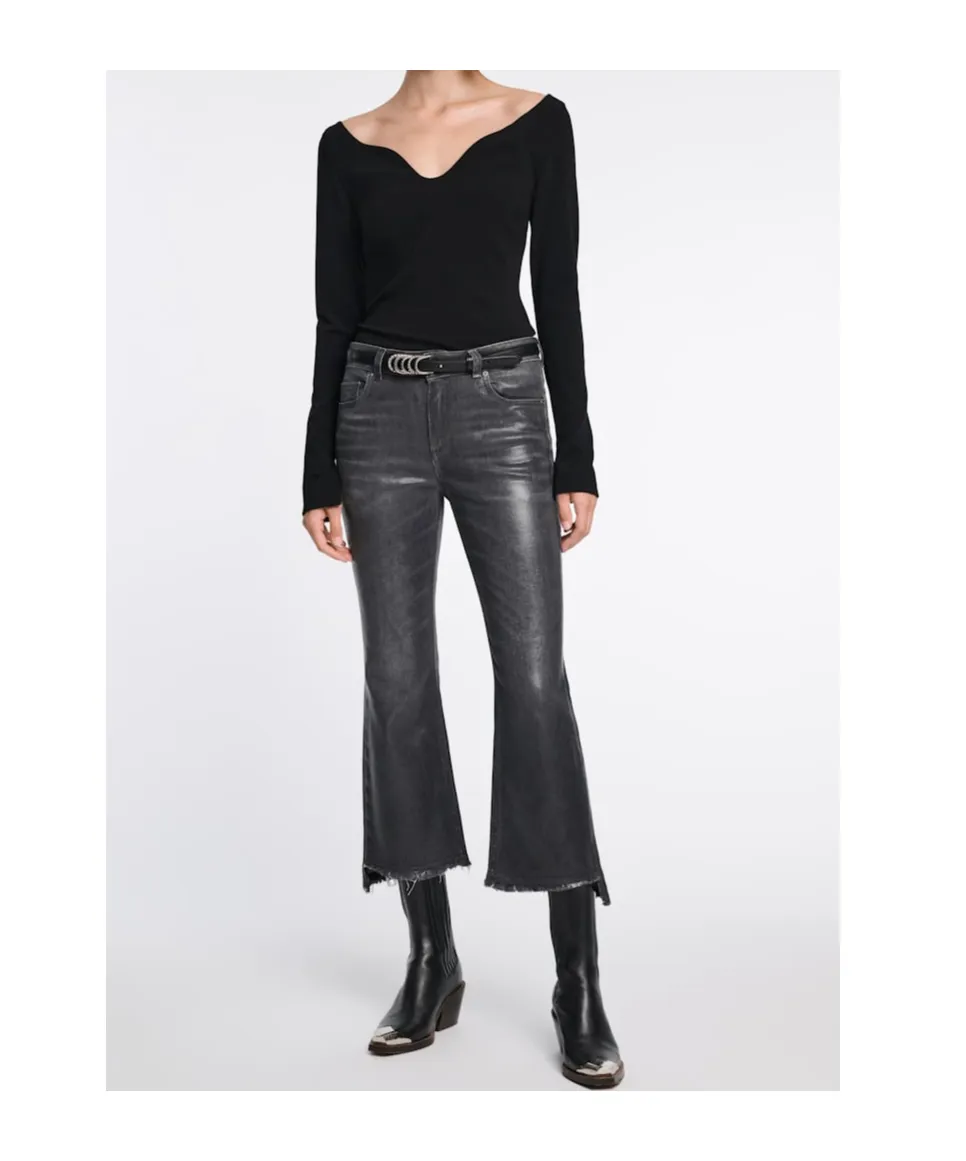 Structured V-Neck Top