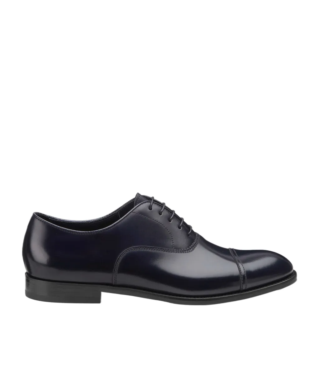 Round Toe Oxford Shoes