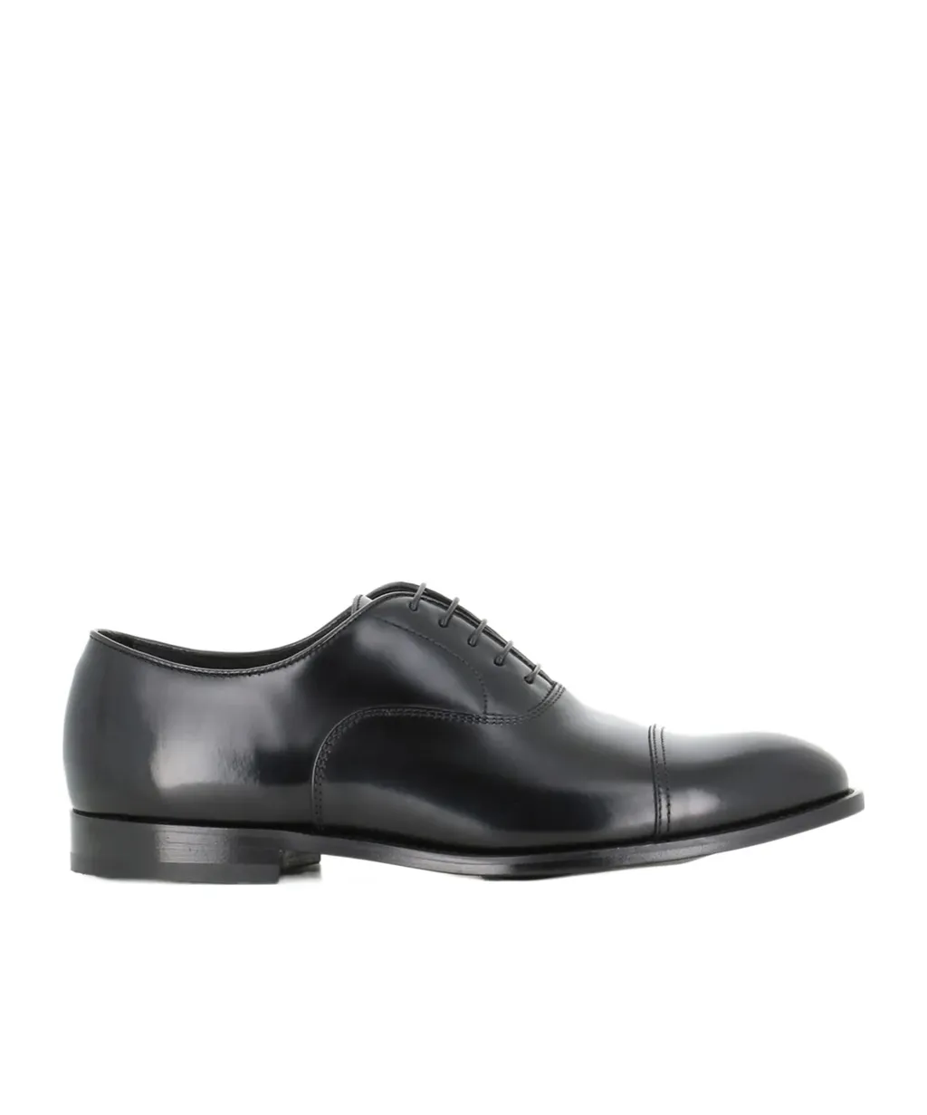 Round Toe Oxford Shoes