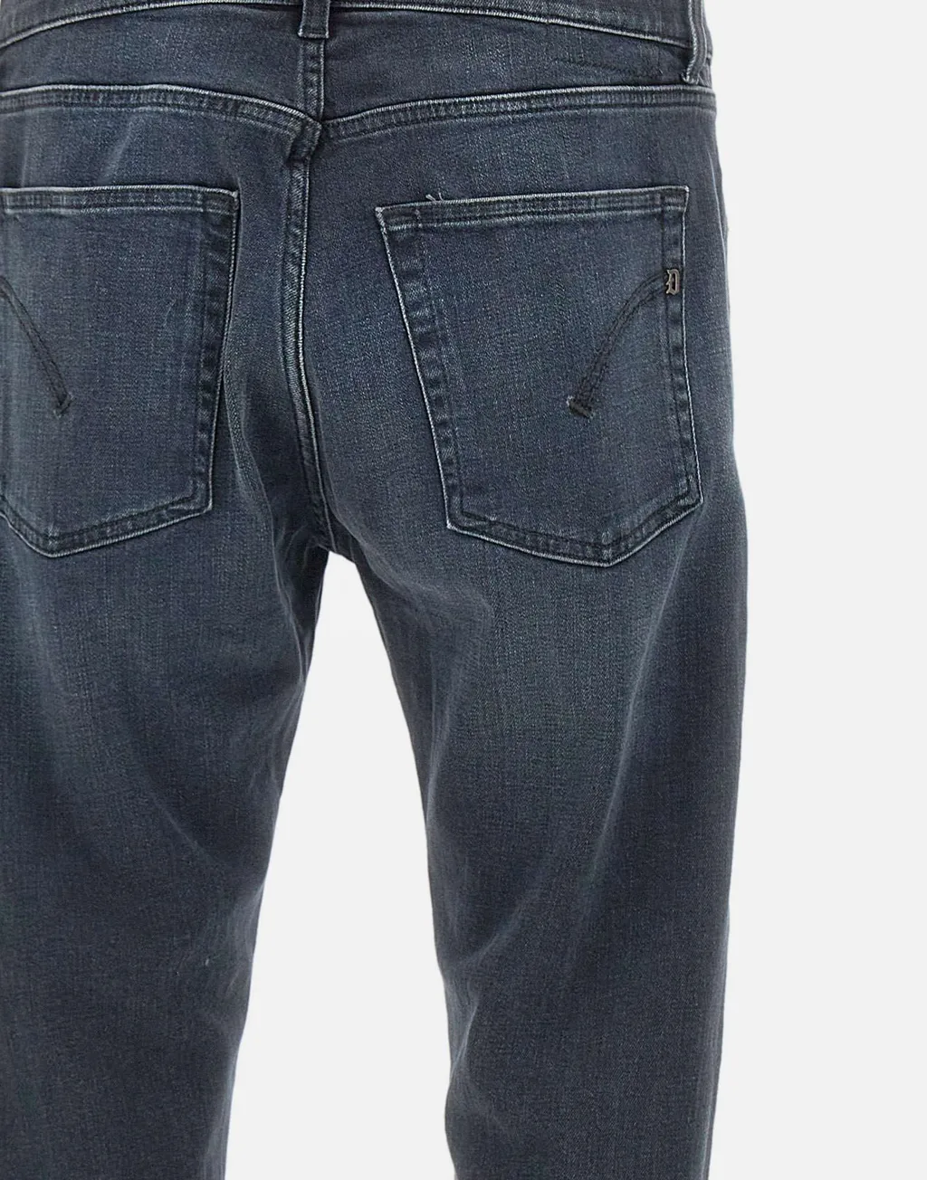 Dian Slim Carrot Jeans