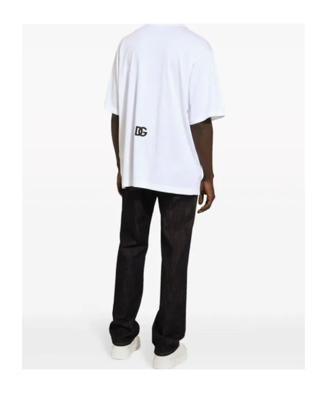 Classic Straight-Leg Jeans