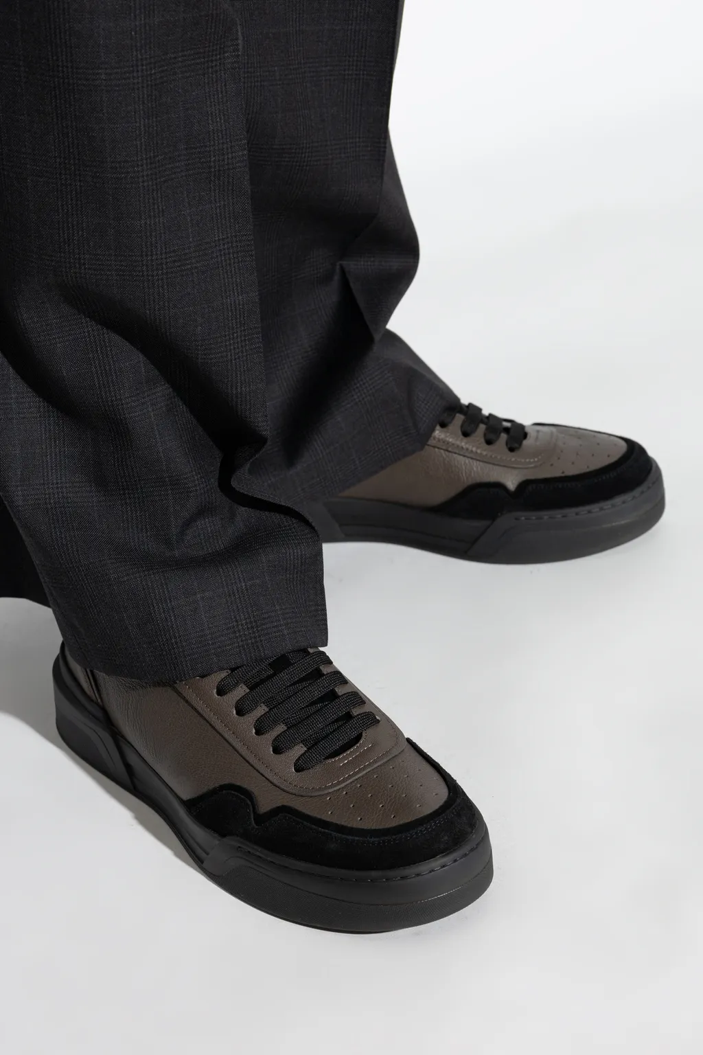 New Roma Low-Top Sneakers