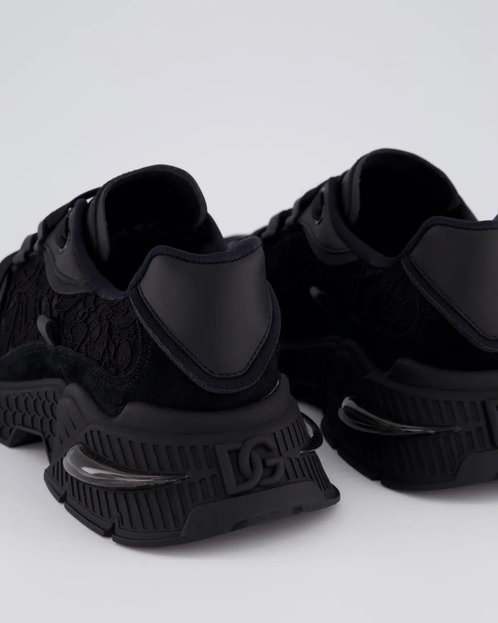 Airmaster Lace-Detailed Sneakers