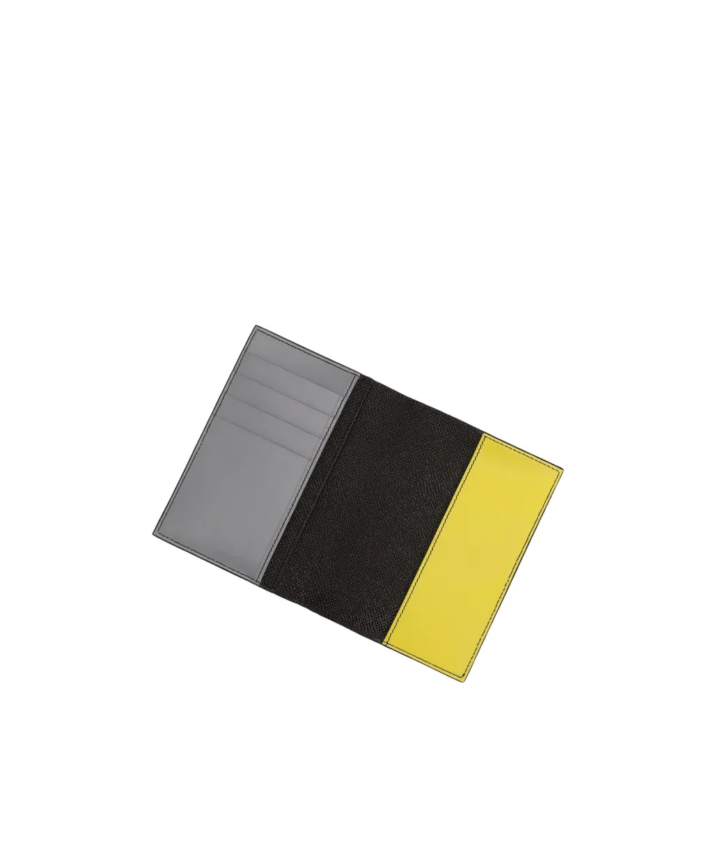 Dauphine Passport Holder