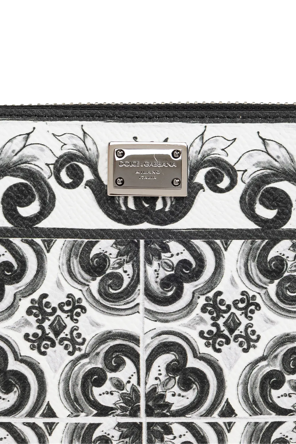 Logo-Plaque Zipped Wallet